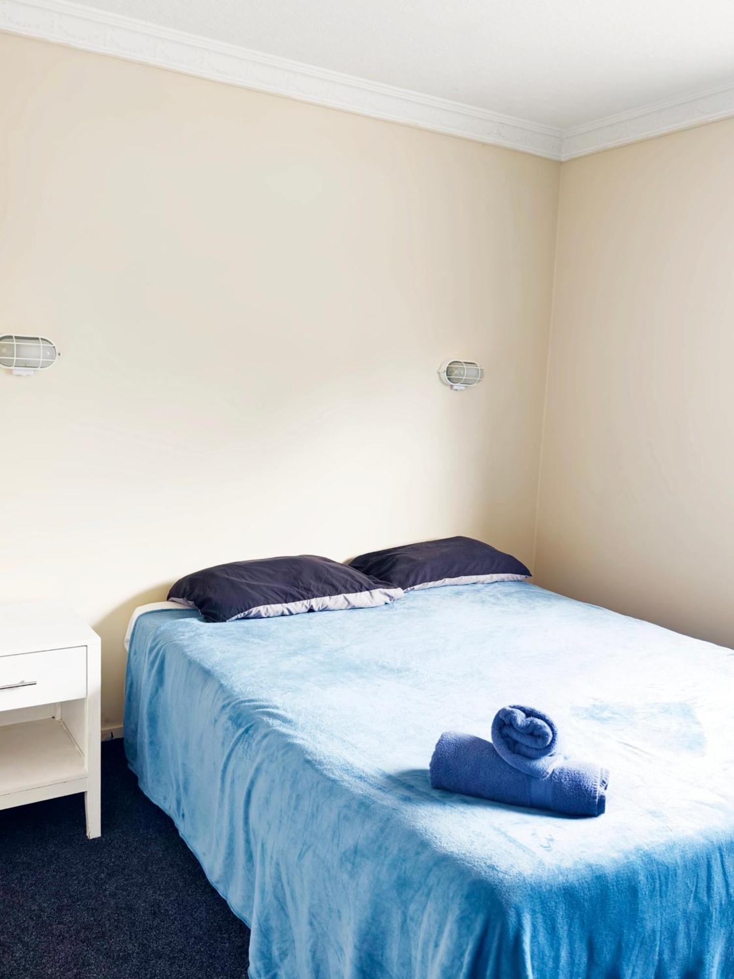 Ferry Motel Christchurch Bagian luar foto