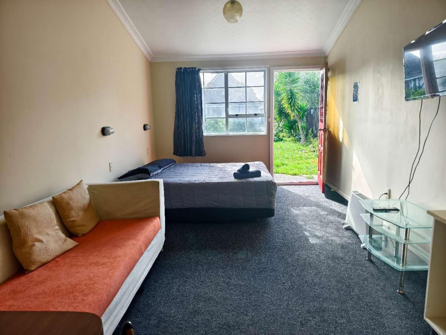 Ferry Motel Christchurch Bagian luar foto